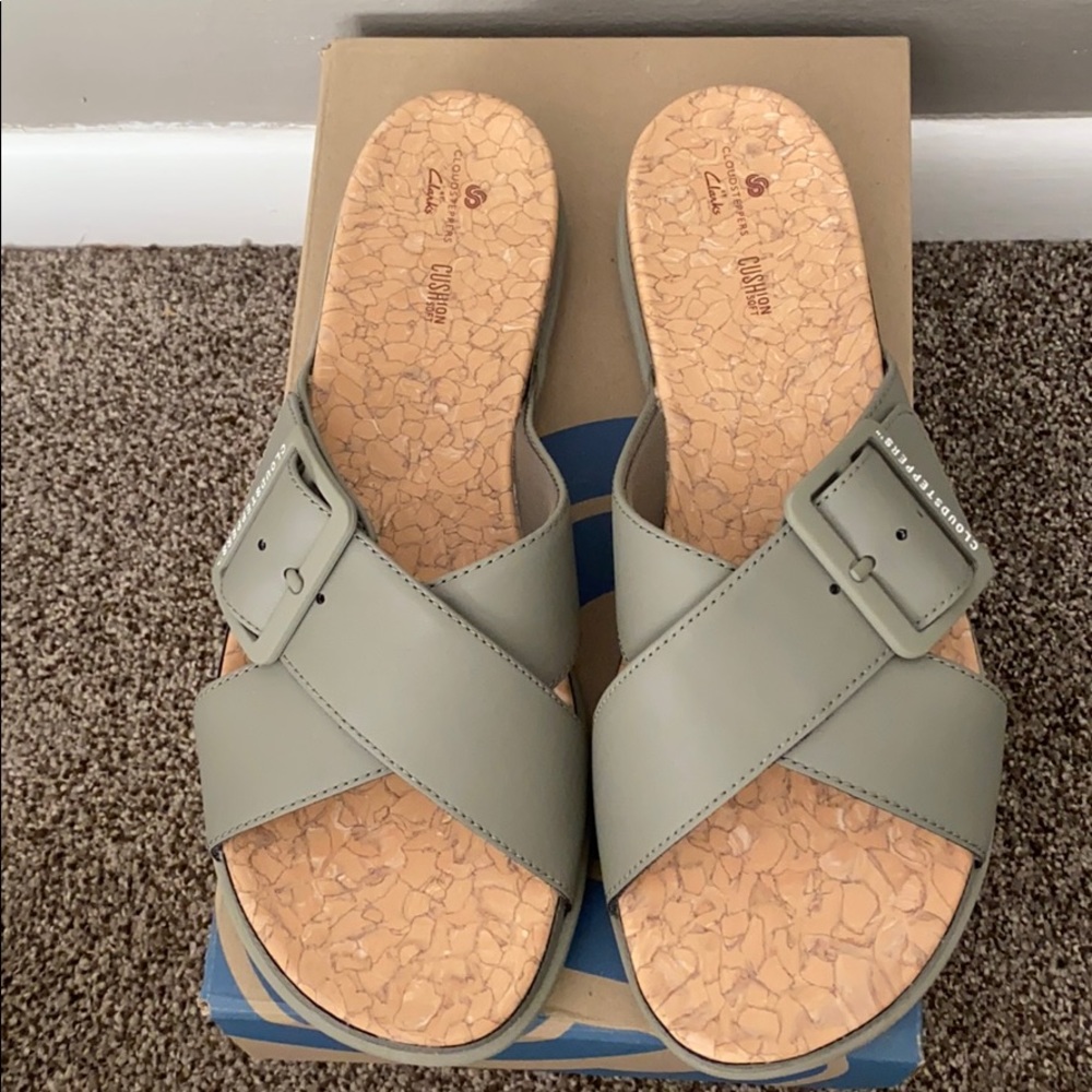 Clark’s Sandal/Flipflop